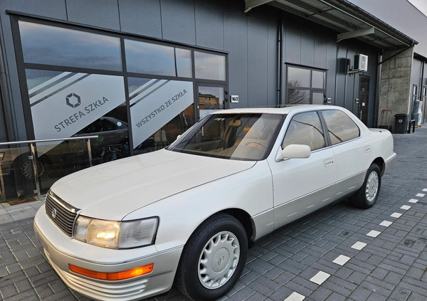 Lexus LS cena 54800 przebieg: 180000, rok produkcji 1992 z Pieniężno małe 742